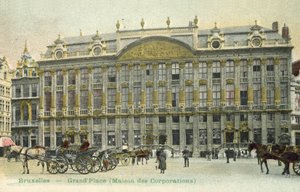 Brussels, Grand Place, Maison des Corporations by European Photographer